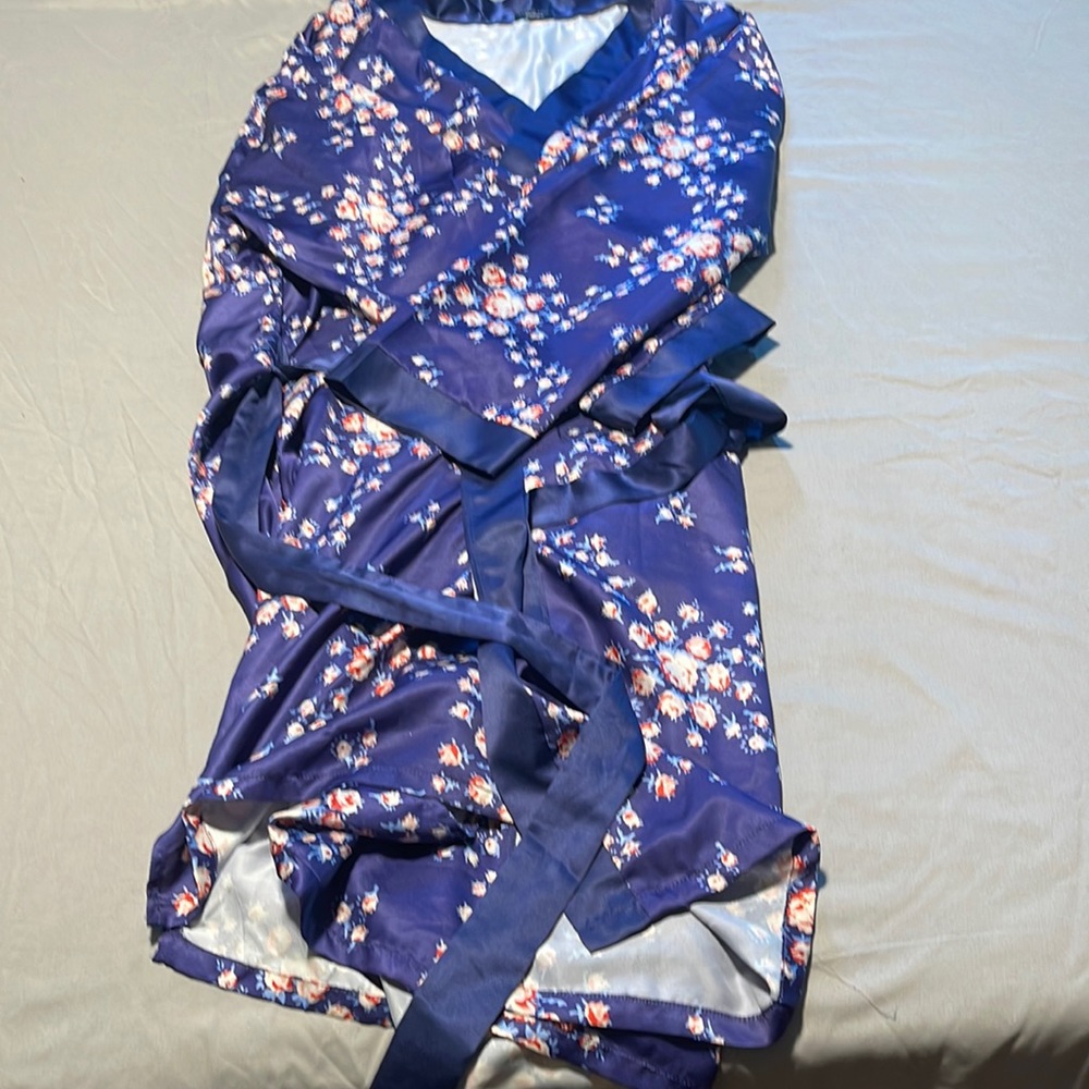 Morgan lane robe
